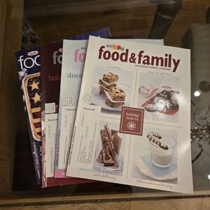 Food & Family Magazine Set - Multicolor